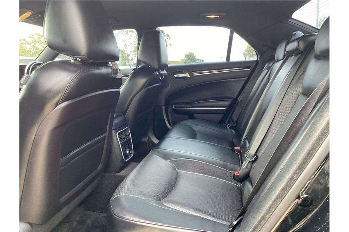 2013 Chrysler 300 C LX