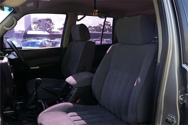 2011 Nissan Patrol ST GU VII