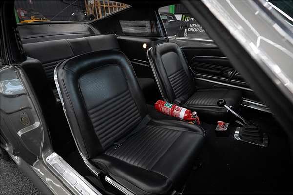 1967 Ford MUSTANG
