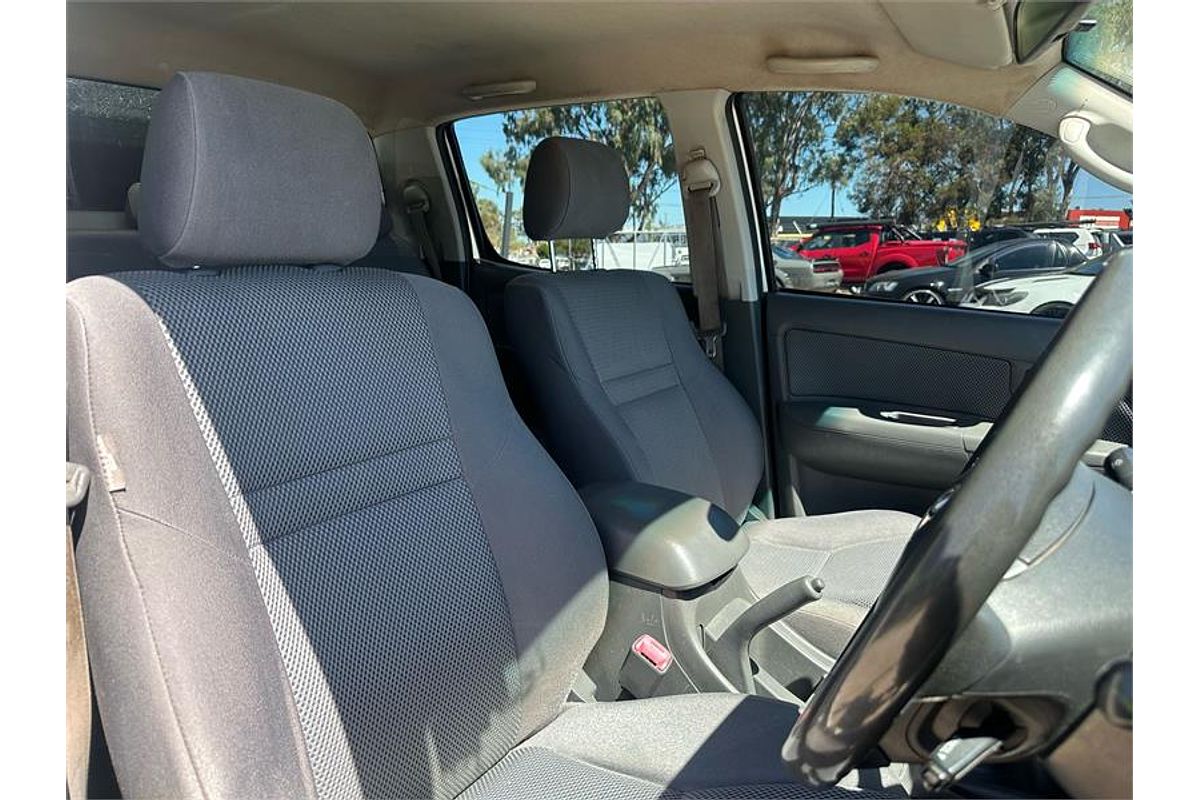 2012 Toyota Hilux SR KUN26R 4X4