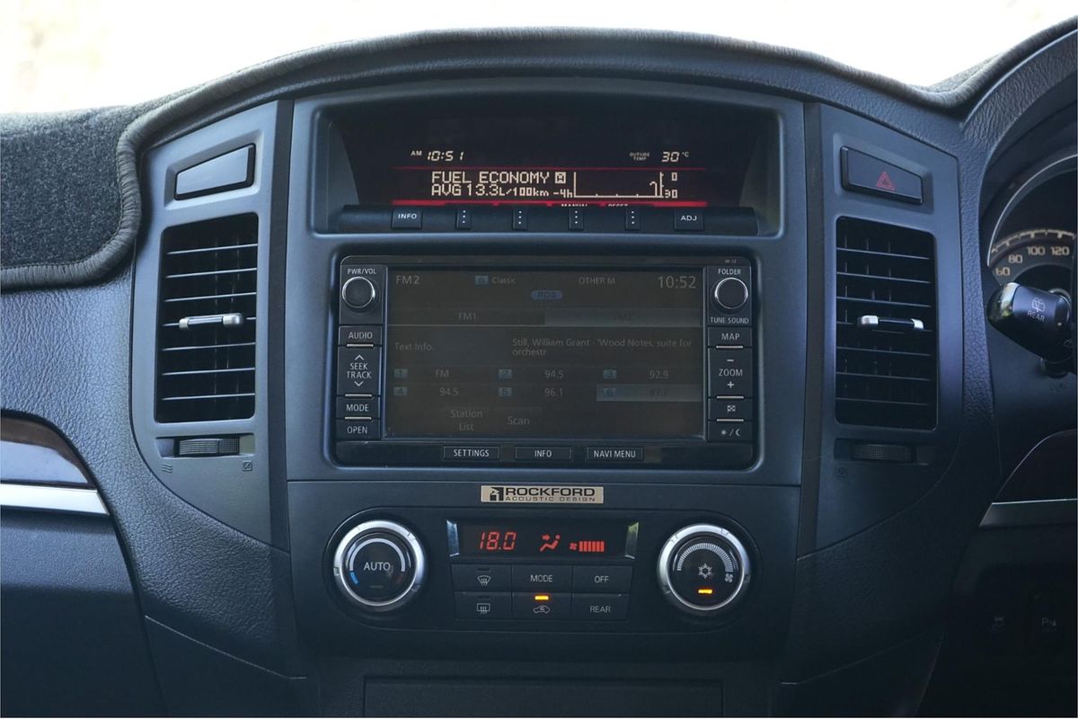 2013 Mitsubishi Pajero Exceed NW