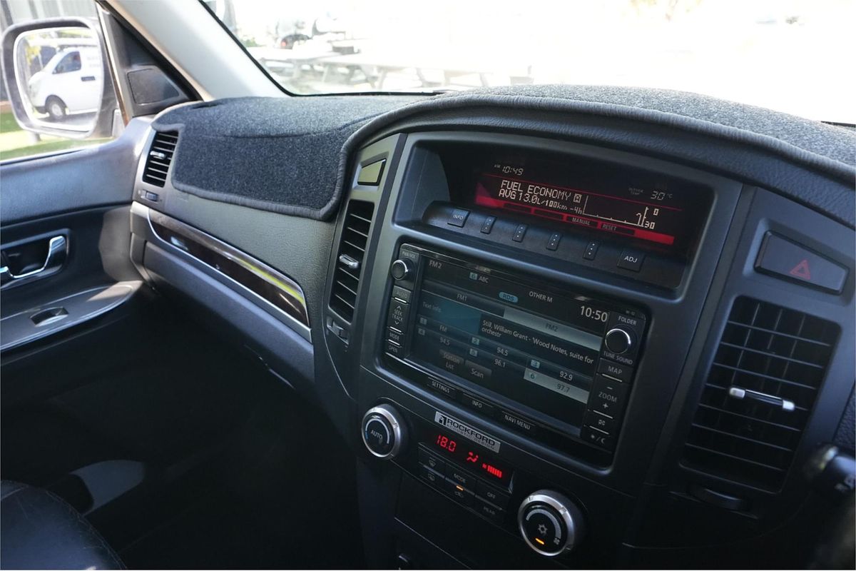 2013 Mitsubishi Pajero Exceed NW