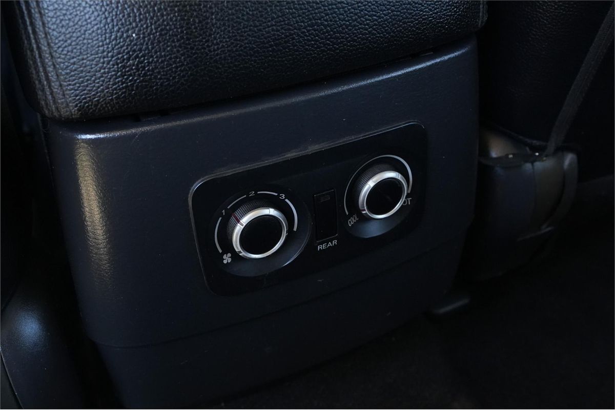 2013 Mitsubishi Pajero Exceed NW