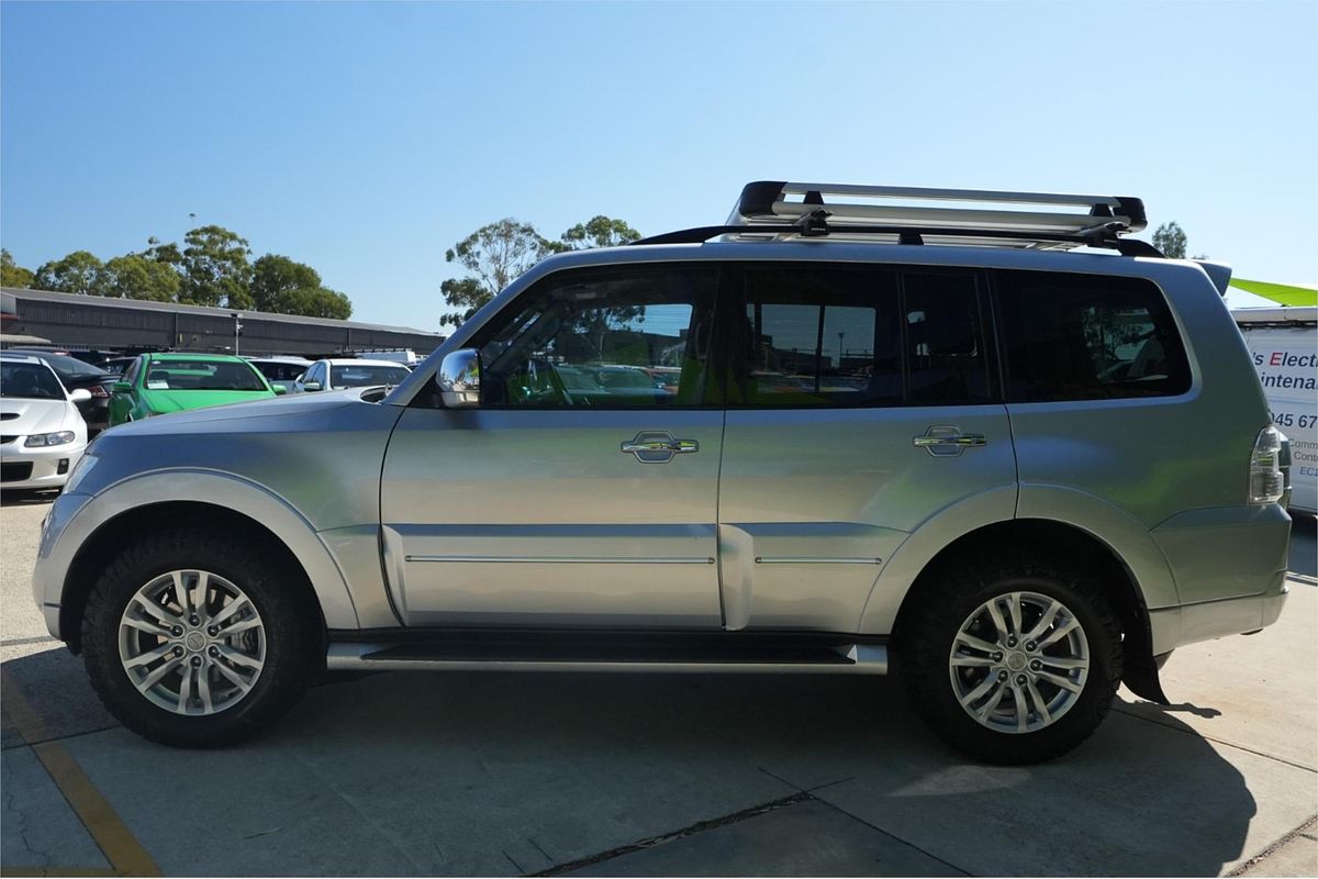 2013 Mitsubishi Pajero Exceed NW