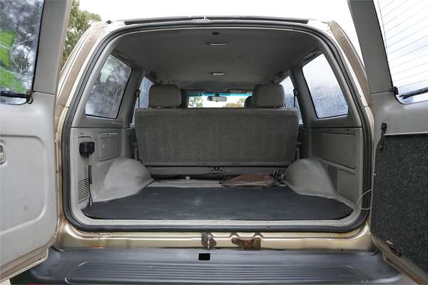 2006 Toyota Landcruiser HZJ105R UPGRADE
