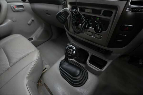 2006 Toyota Landcruiser HZJ105R UPGRADE