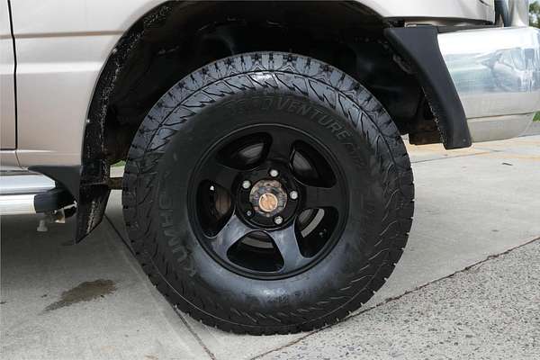 2006 Toyota Landcruiser HZJ105R UPGRADE