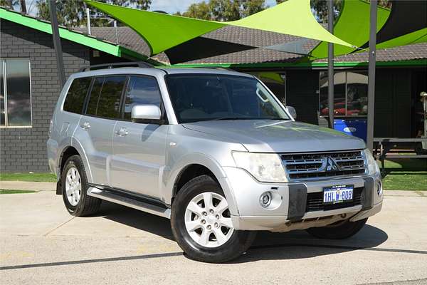 2012 Mitsubishi Pajero GLS NW