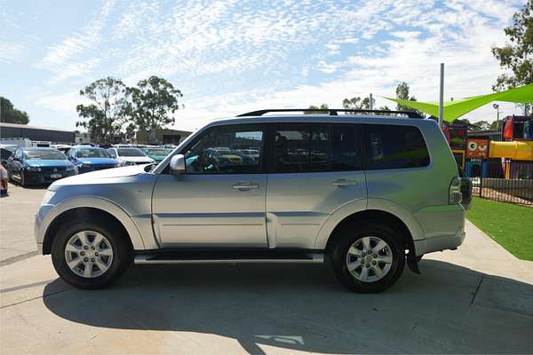 2012 Mitsubishi Pajero GLS NW