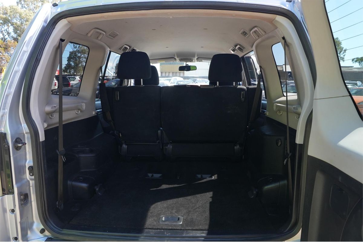 2012 Mitsubishi Pajero GLS NW
