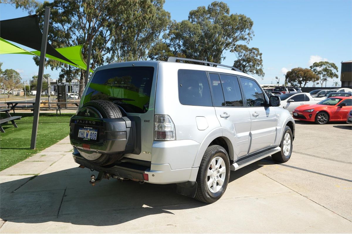 2012 Mitsubishi Pajero GLS NW