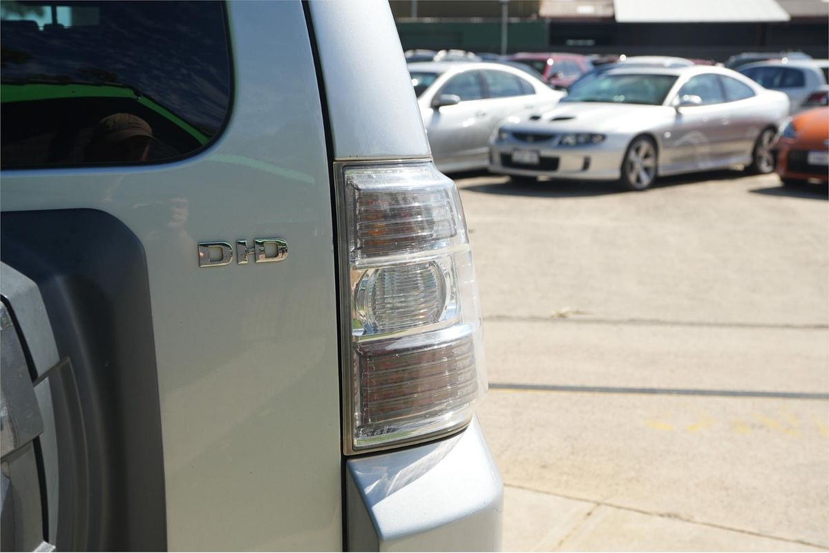 2012 Mitsubishi Pajero GLS NW