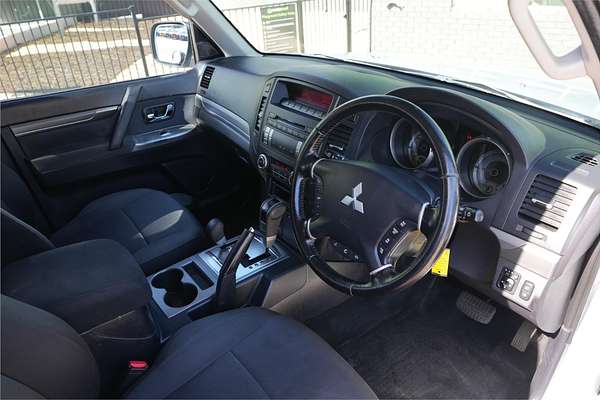2012 Mitsubishi Pajero GLS NW