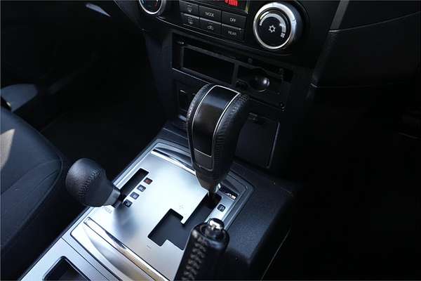 2012 Mitsubishi Pajero GLS NW