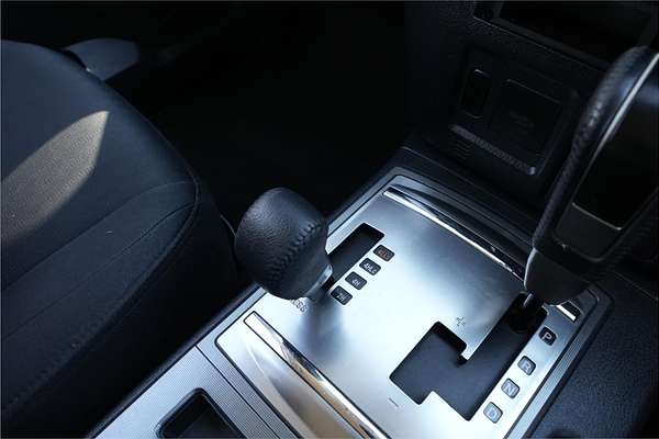 2012 Mitsubishi Pajero GLS NW