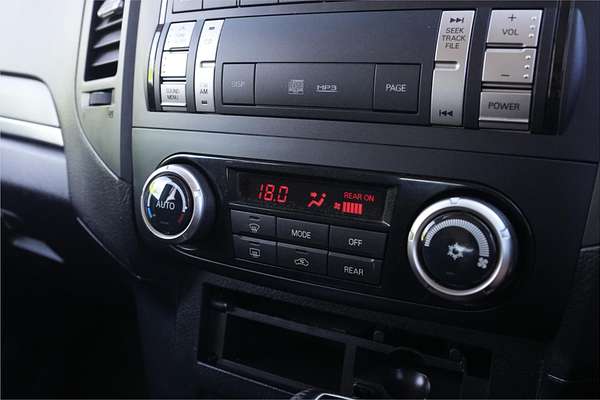 2012 Mitsubishi Pajero GLS NW