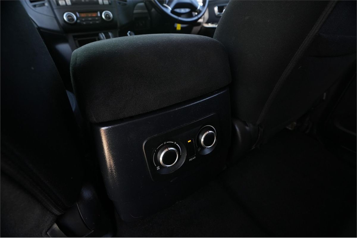 2012 Mitsubishi Pajero GLS NW