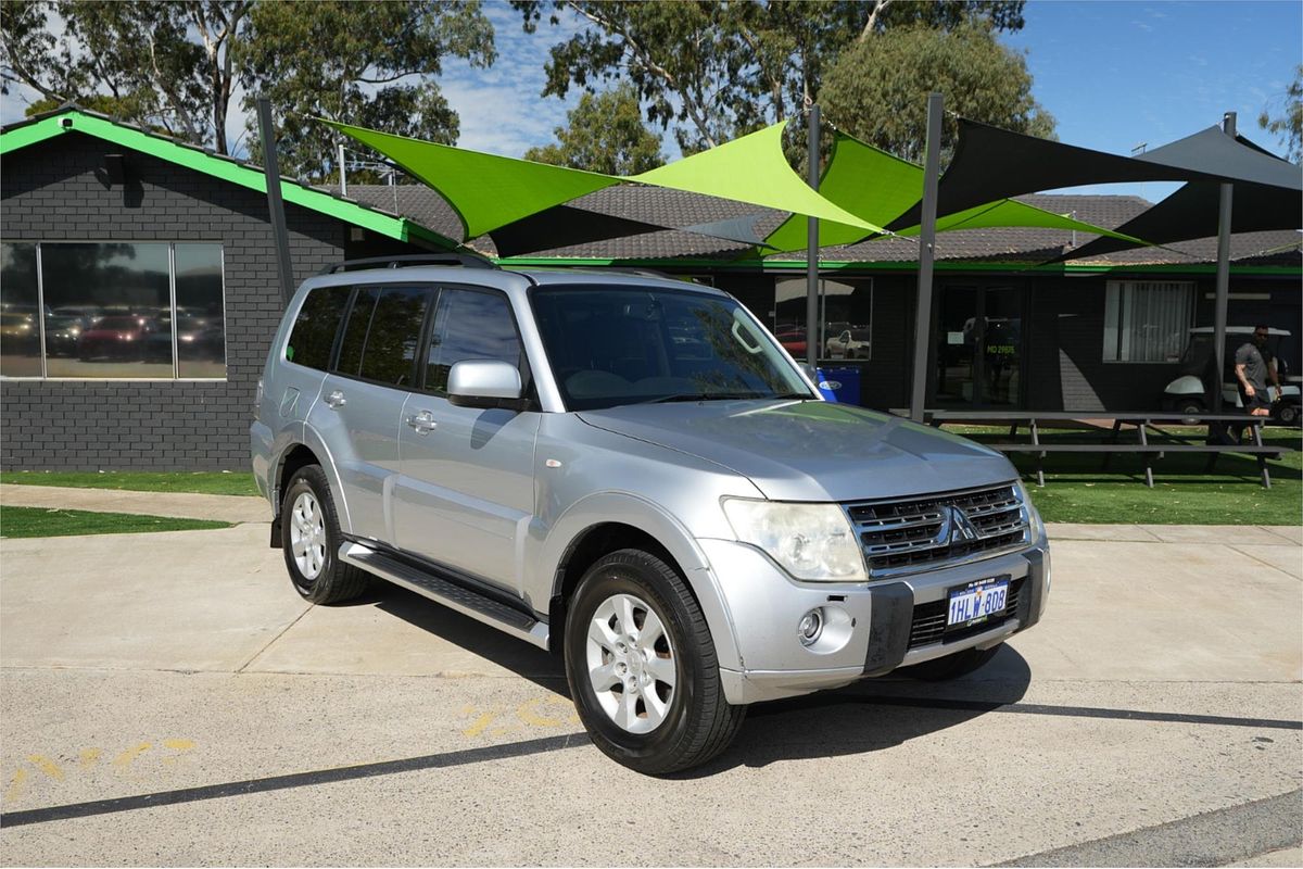 2012 Mitsubishi Pajero GLS NW