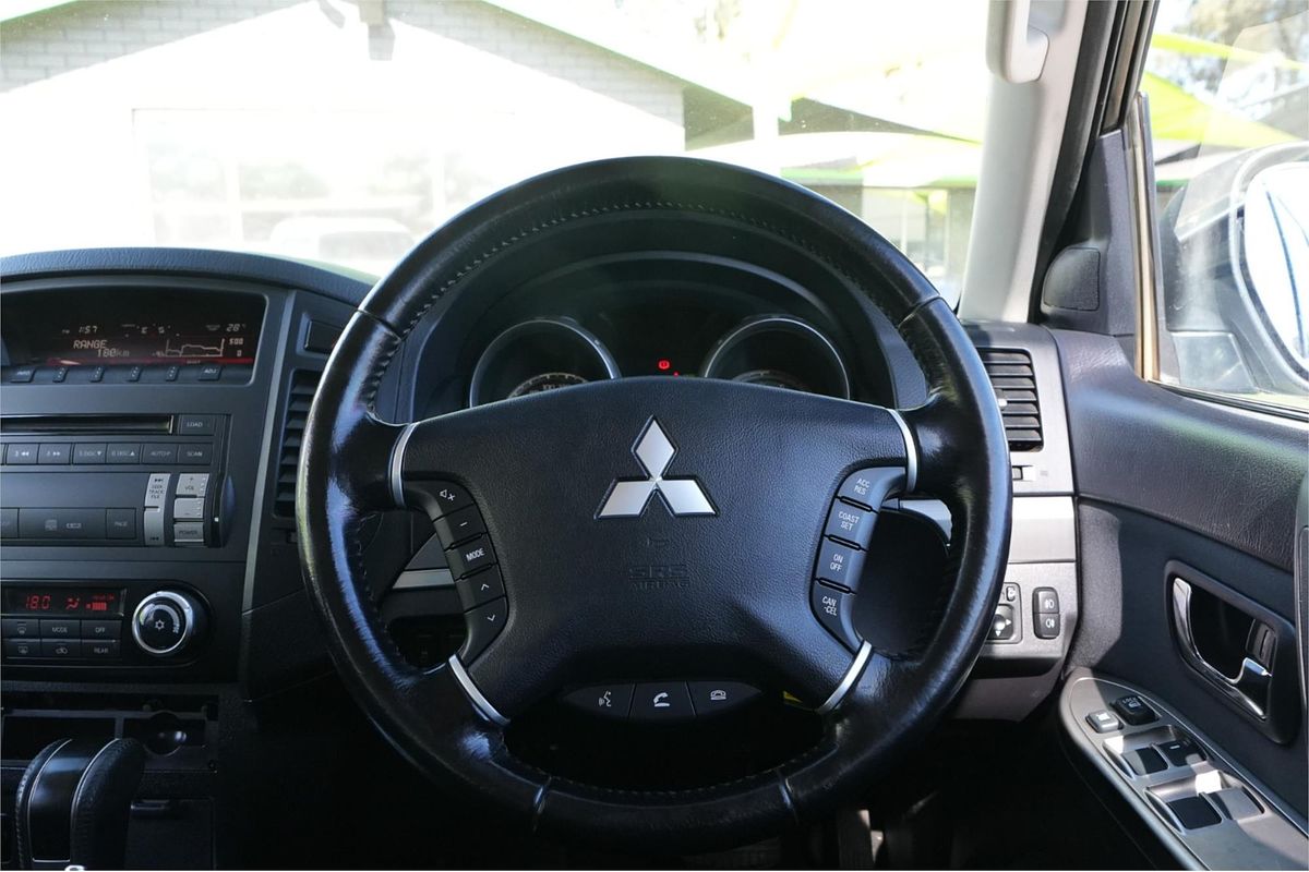 2012 Mitsubishi Pajero GLS NW