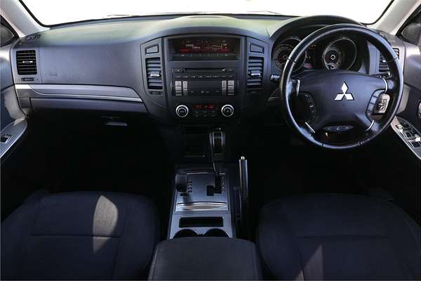 2012 Mitsubishi Pajero GLS NW