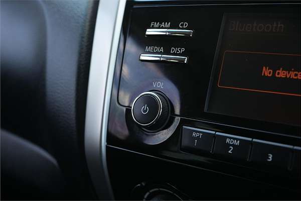 2015 Nissan Navara ST D23 4X4