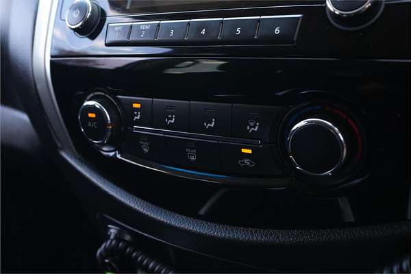 2015 Nissan Navara ST D23 4X4