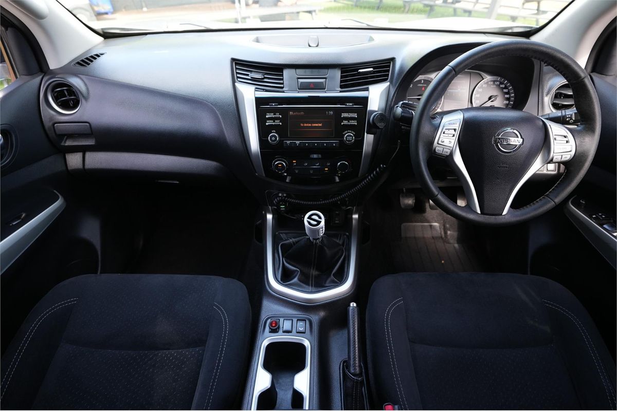 2015 Nissan Navara ST D23 4X4