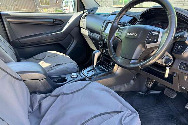 2017 Isuzu D-MAX SX 4X4