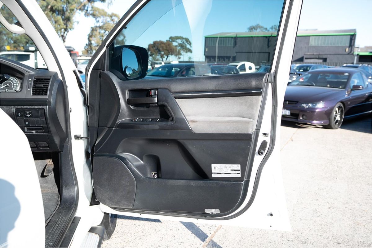 2011 Toyota Landcruiser Altitude VDJ200R