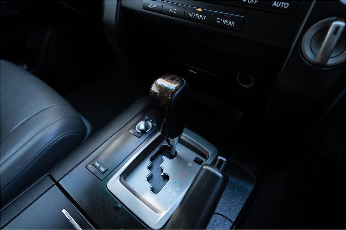 2011 Toyota Landcruiser Altitude VDJ200R