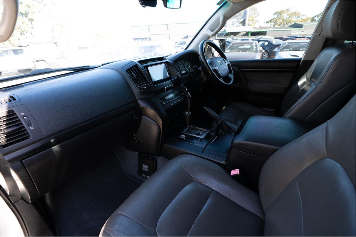 2011 Toyota Landcruiser Altitude VDJ200R