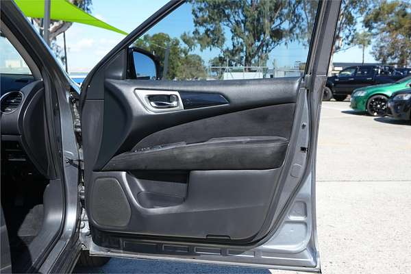 2015 Nissan Pathfinder ST R52