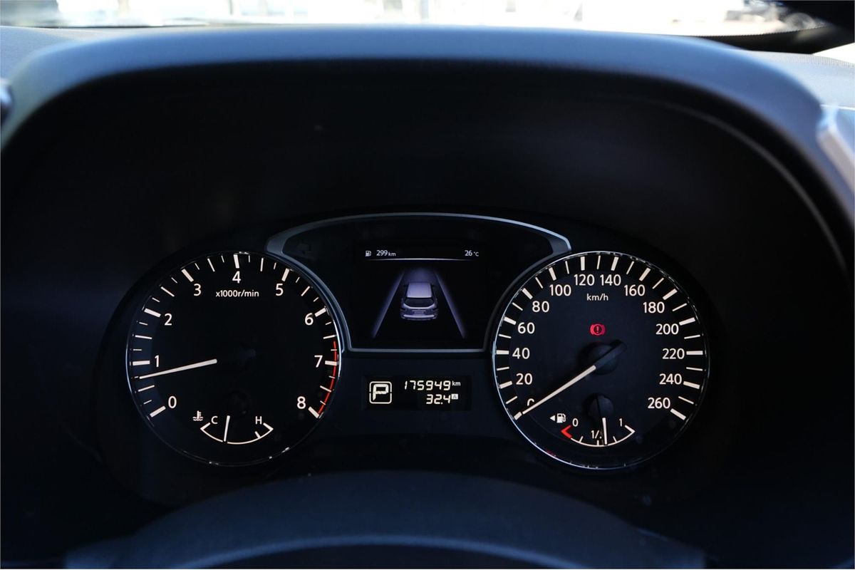 2015 Nissan Pathfinder ST R52