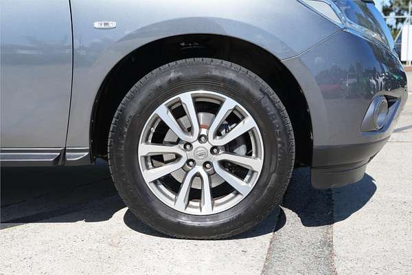 2015 Nissan Pathfinder ST R52