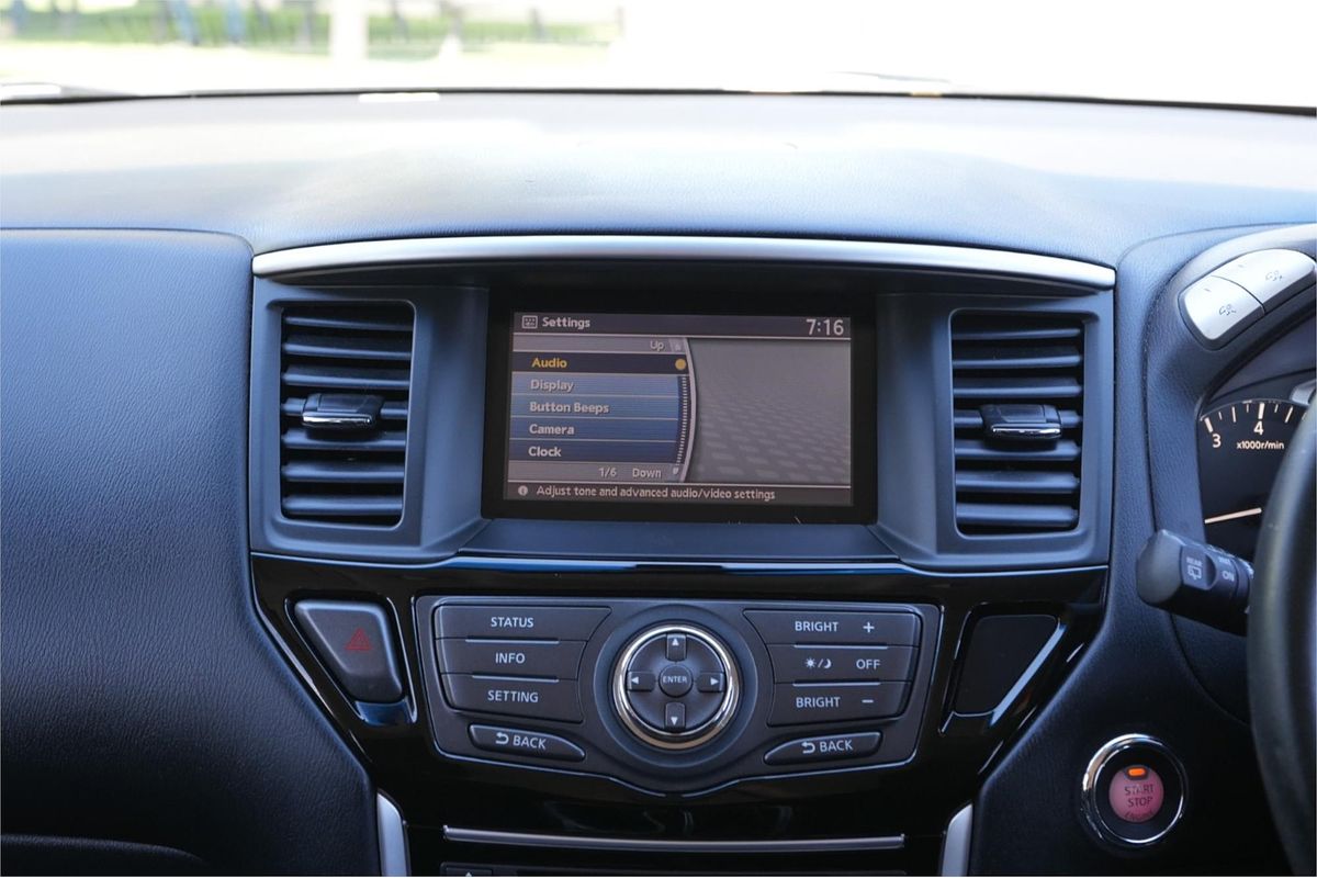 2015 Nissan Pathfinder ST R52