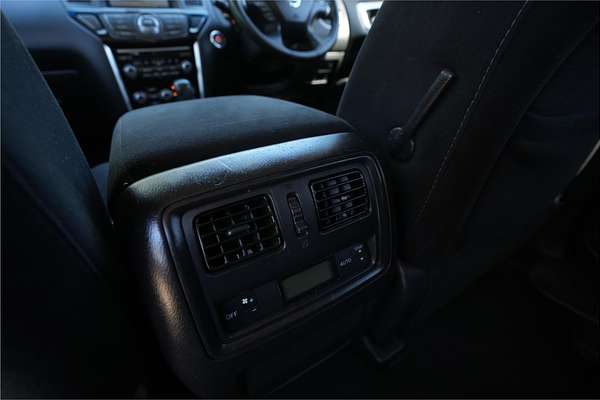 2015 Nissan Pathfinder ST R52