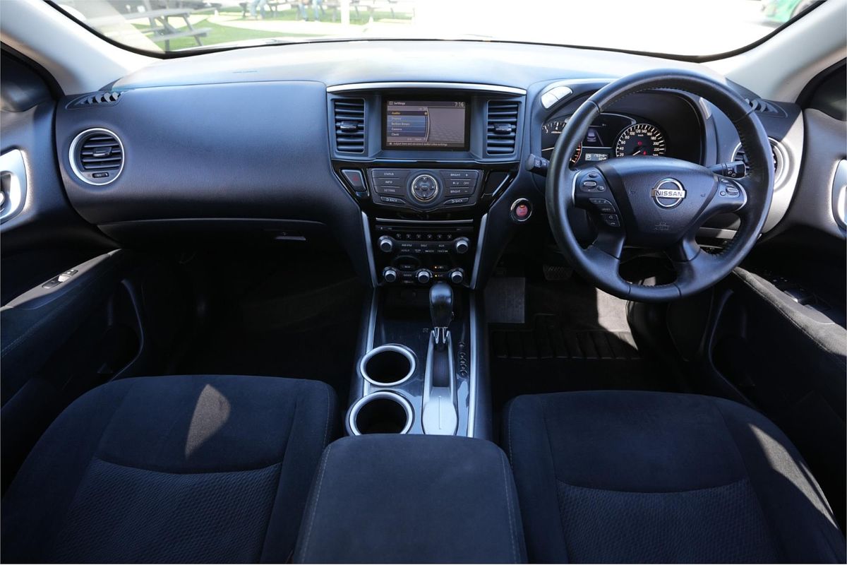 2015 Nissan Pathfinder ST R52