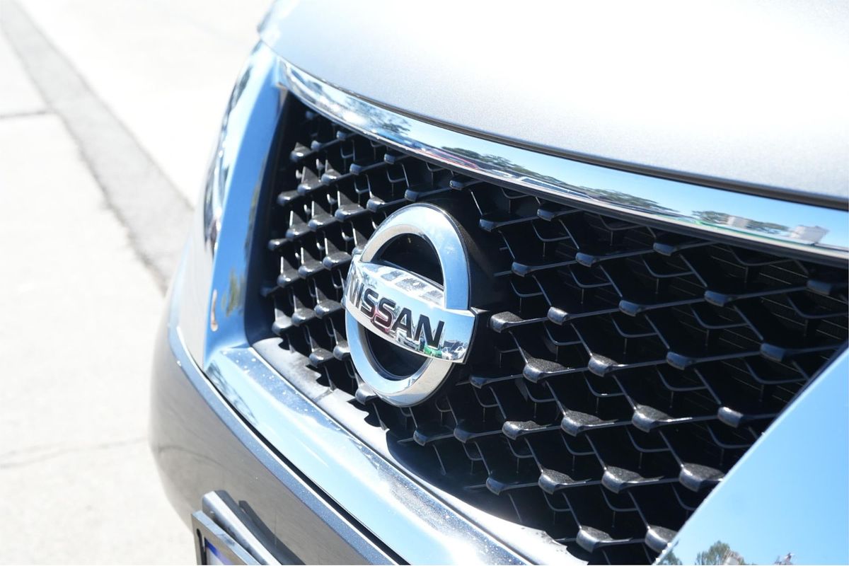 2015 Nissan Pathfinder ST R52