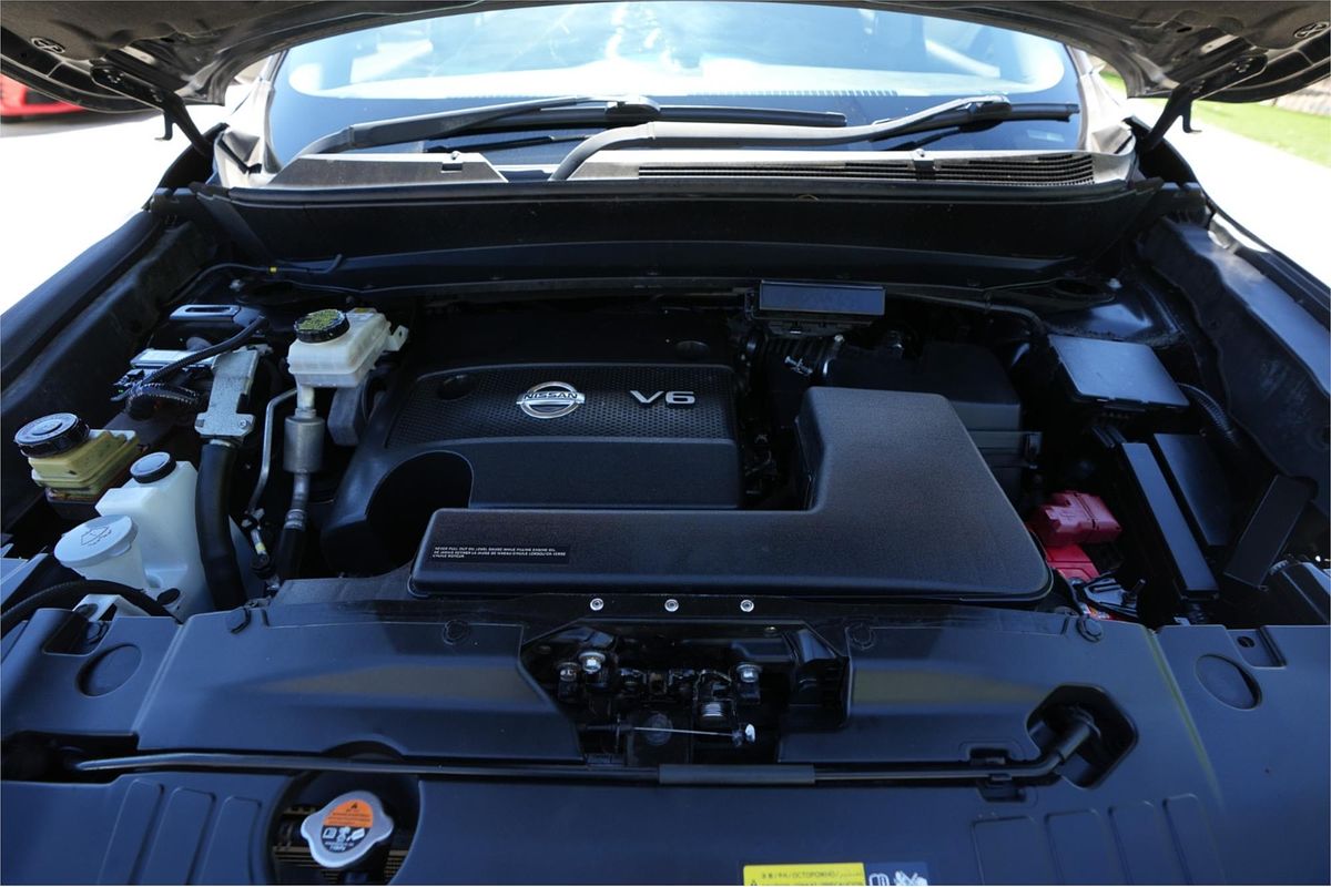 2015 Nissan Pathfinder ST R52