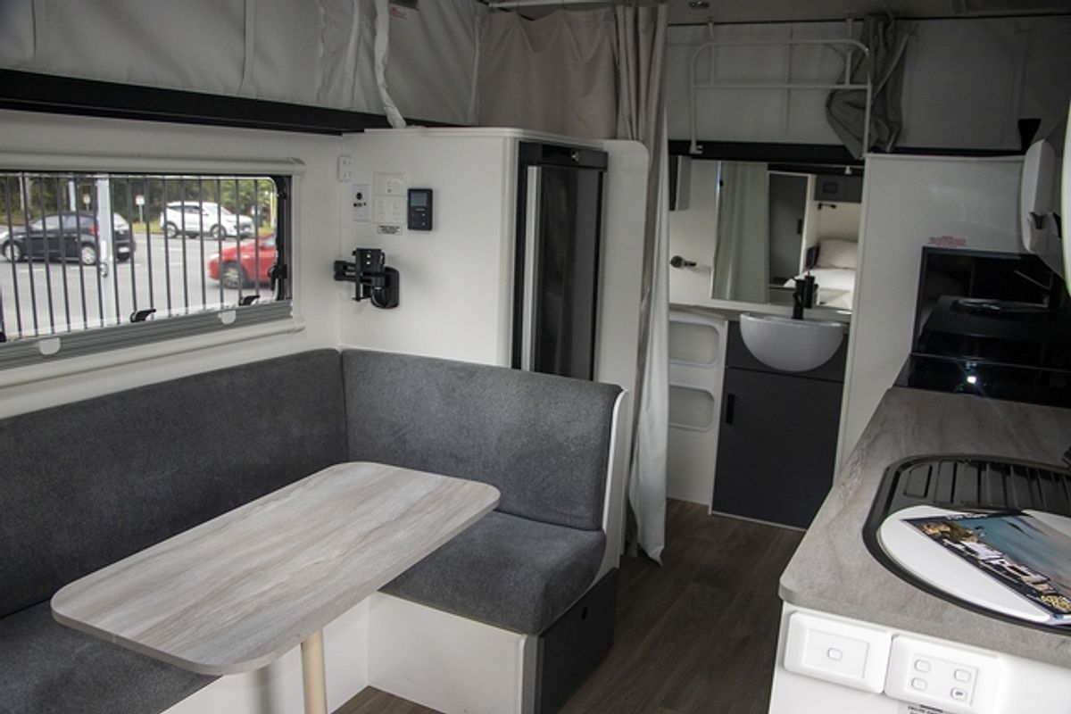 2025 Jayco STARCRAFT POPTOP 16.67-5.BP.SC-MY25