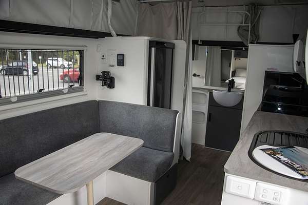 2025 Jayco STARCRAFT POPTOP 16.67-5.BP.SC-MY25