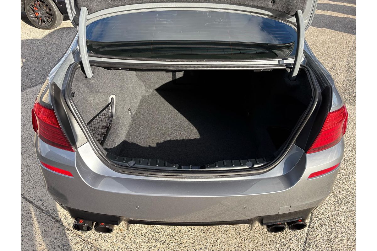 2016 BMW M5 F10 LCI