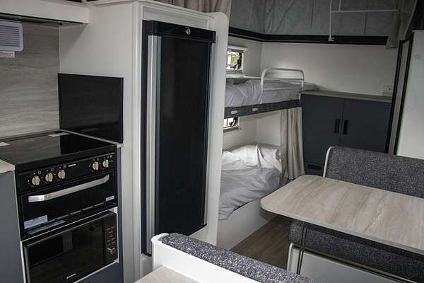 2025 Jayco STARCRAFT POPTOP 17.58-3.BP.SC-MY25