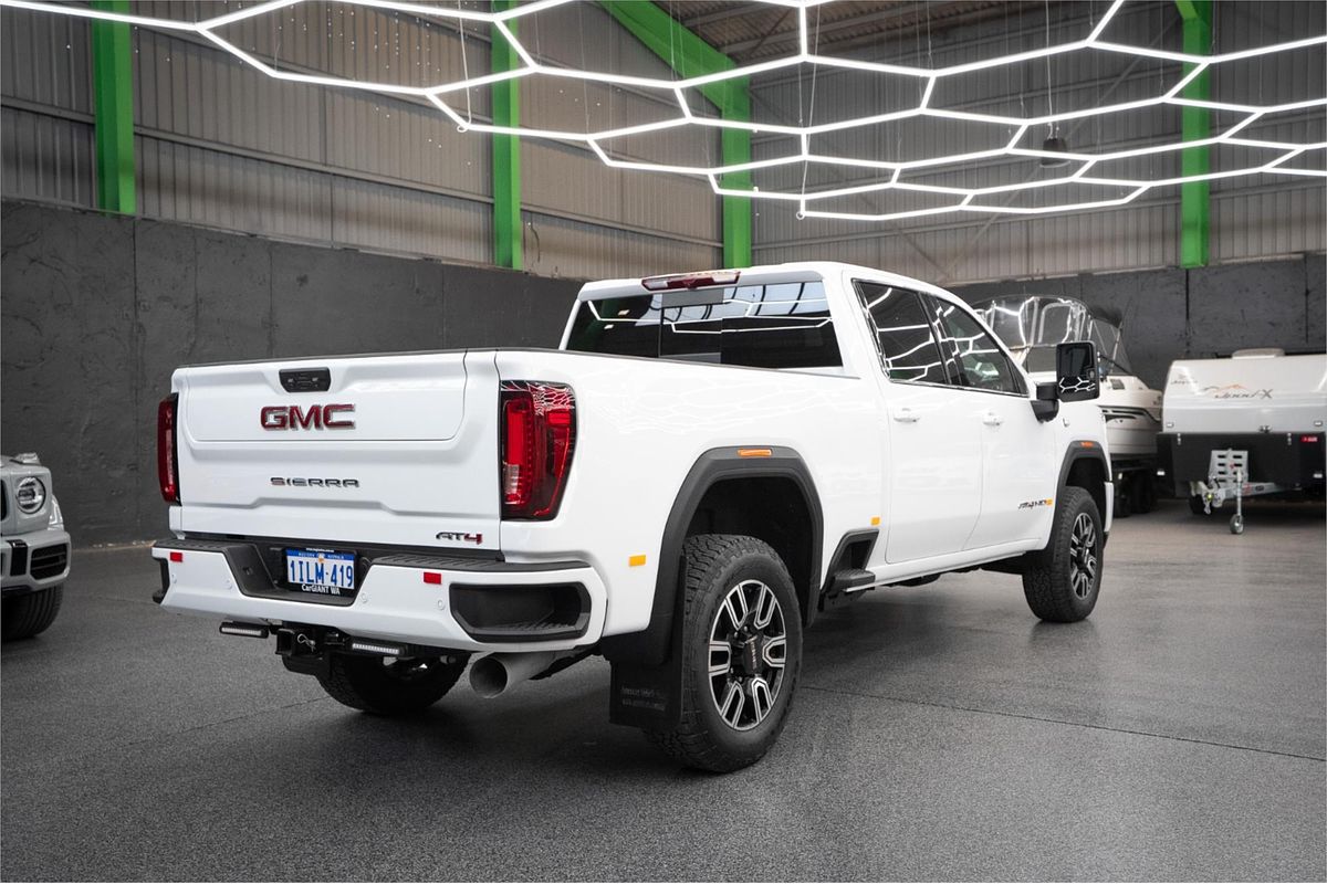 2022 GMC SEIRRA 2500 AT4