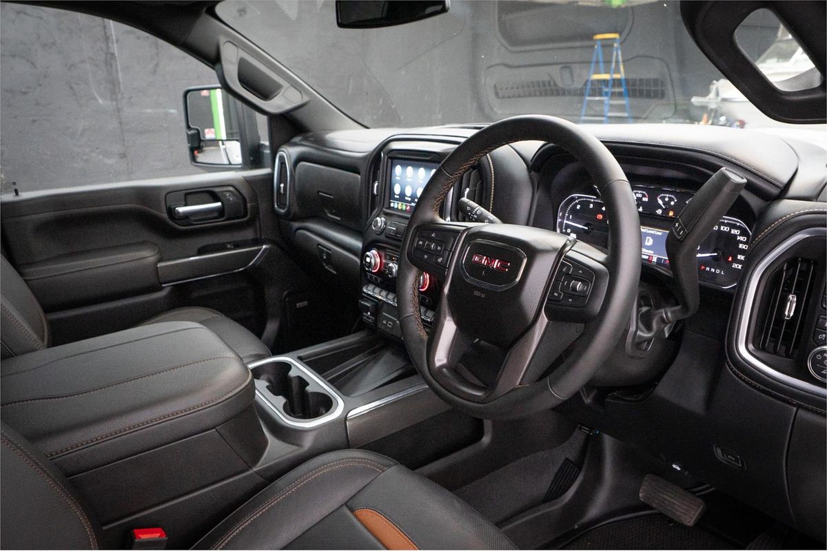 2022 GMC SEIRRA 2500 AT4