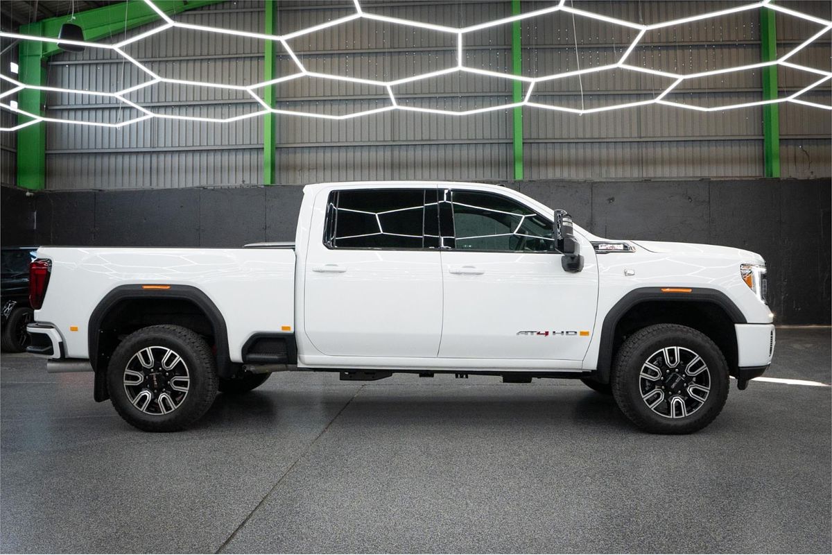 2022 GMC SEIRRA 2500 AT4