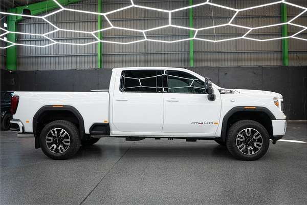 2022 GMC SEIRRA 2500 AT4