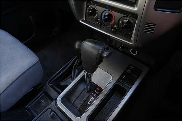 2011 Nissan Patrol ST GU 7
