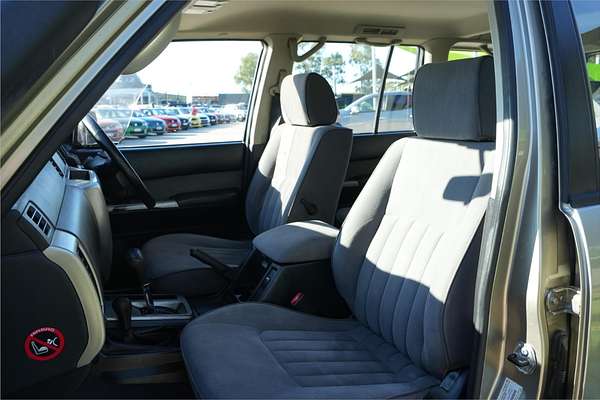 2011 Nissan Patrol ST GU 7