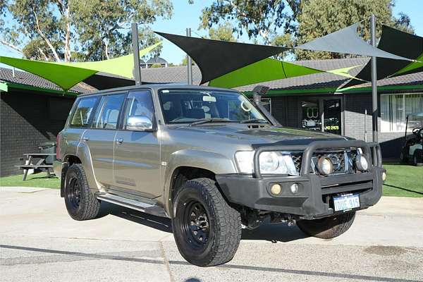 2011 Nissan Patrol ST GU 7